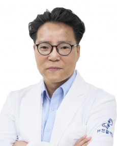 김홍원
